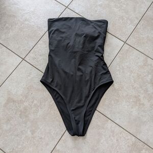 Nike Black Women's One Piece Swimsuit